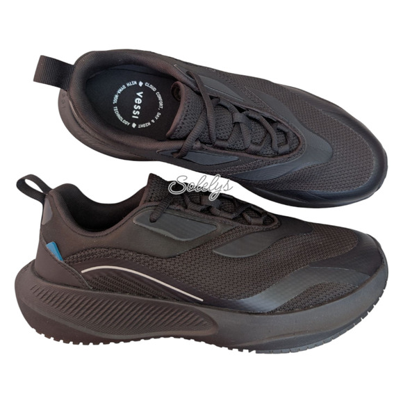 Vessi Tidal Black on Black Dyma-Tex Waterproof Vegan Lace Up Sneaker Mens 10 - Picture 1 of 12
